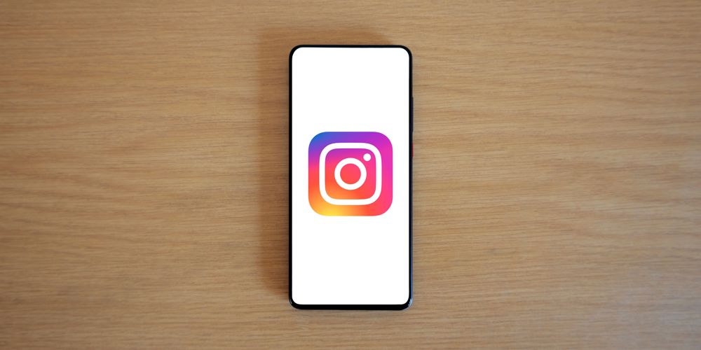 Afiliacja na Instagramie bez 10k followersów – jak legalnie linkować w Stories i Bio bez wielkich zasięgów