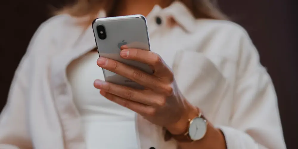 Size matters: how device choice affects online spending
